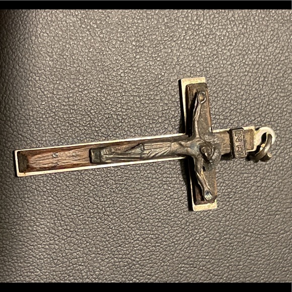 LOT of Lovely Religious Pieces - CRUCIFIX Pendants More - ITALY - Vintage - Picture 8 of 16